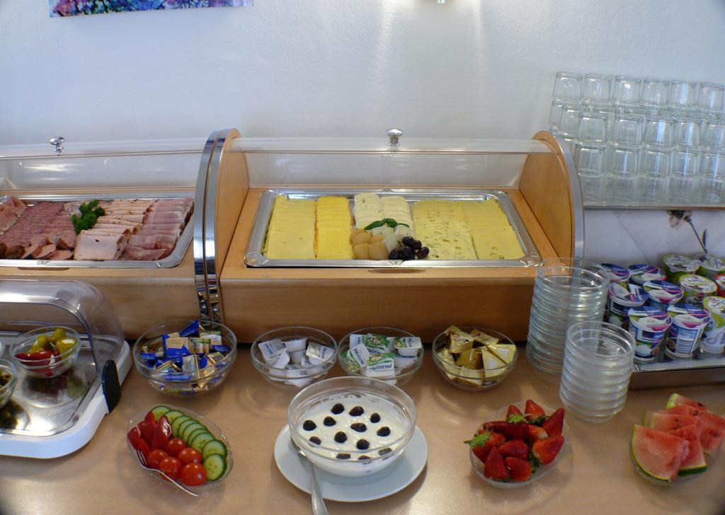 Hotel Garni - Haus Gemmer Coburg Ngoại thất bức ảnh